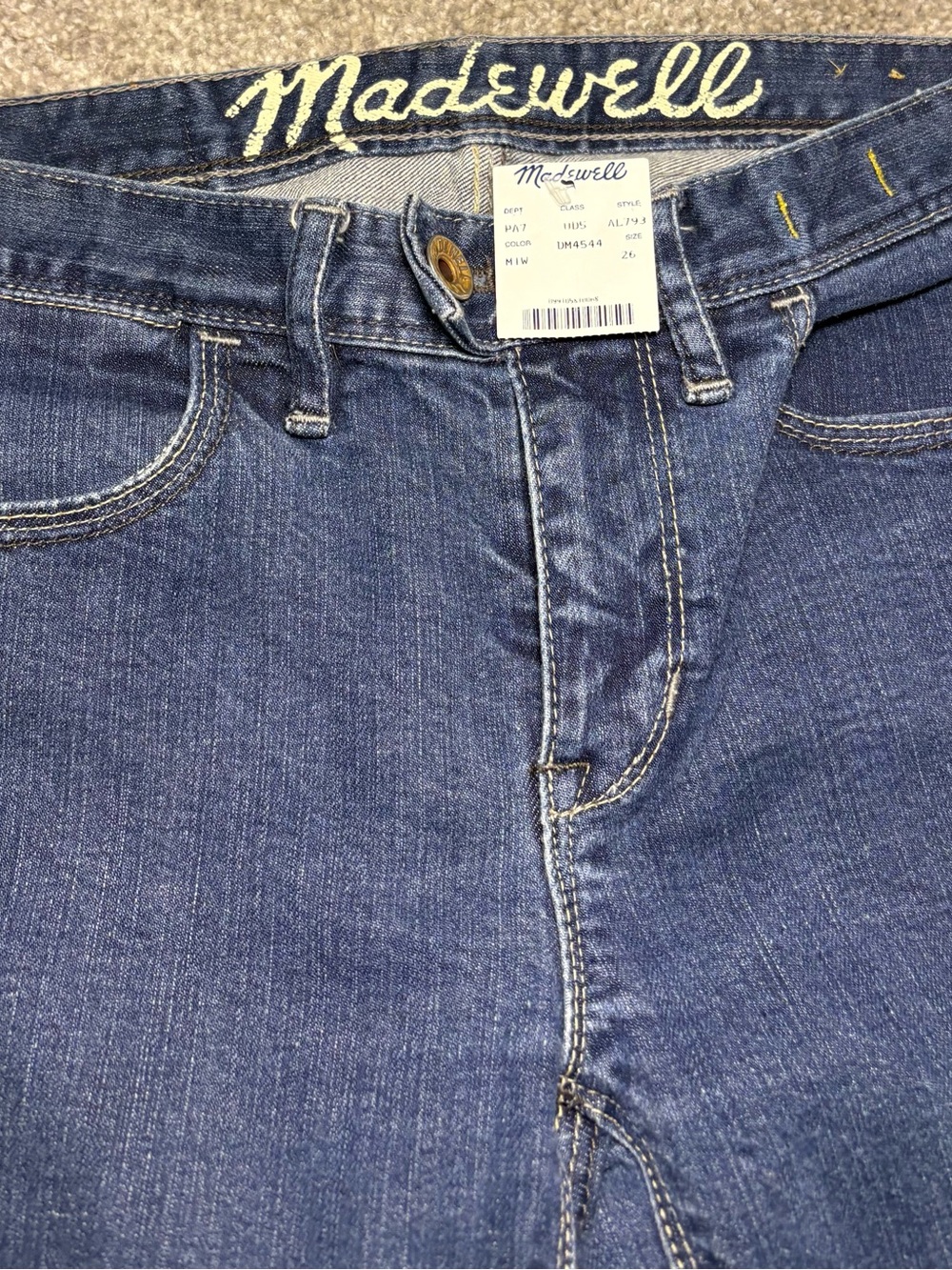 NWT Madewell Women's Straight-Leg Mid-Rise Medium Wash Jeans Size 26 - Picture 3 of 6
